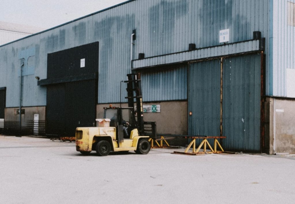 Pelatihan dan sertifikasi operator forklift